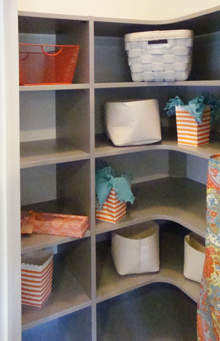 Hilton Head - Corner Closet Shelf