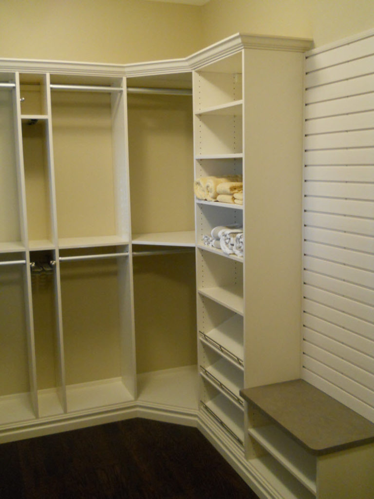 Hilton Head White Closet Organizer